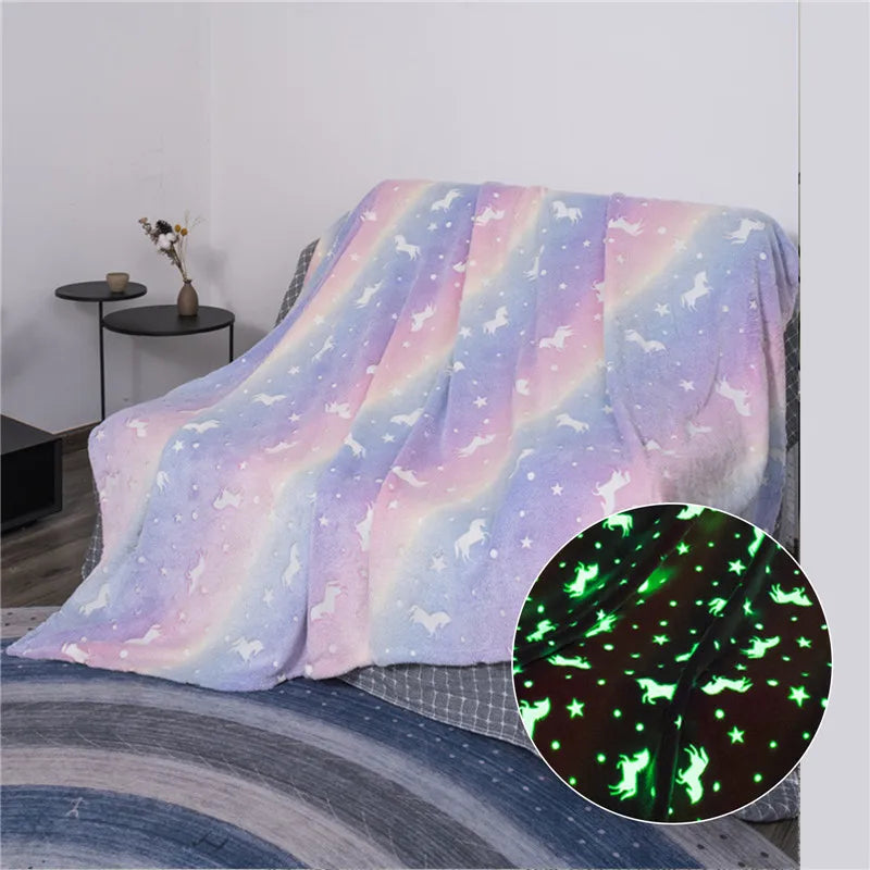 Glowing and snugly blanket for kids
