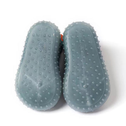 Soft shoes for babies and toddlers