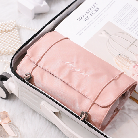 Portable makeup bag with detachable handles - New collection